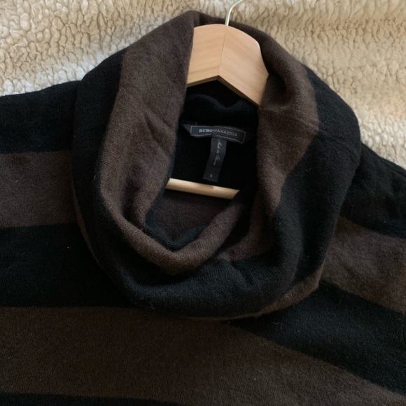 BCBGMaxAzria | Cowl Neck Sweater | S - Picture 3 of 5